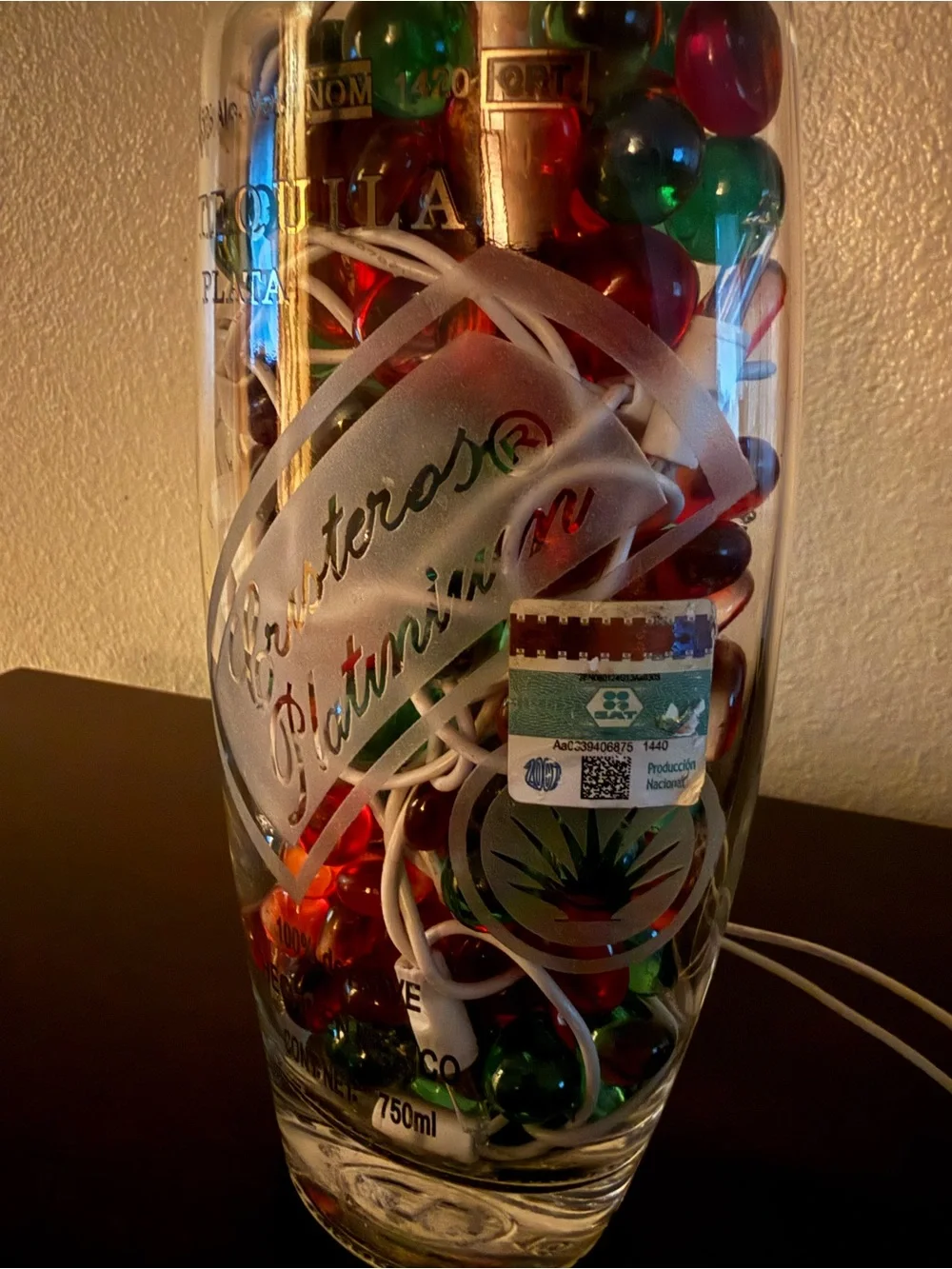 Cristeros Platinum Tequila Plata Bottle Light Up Decor Red Green Glass 750ml